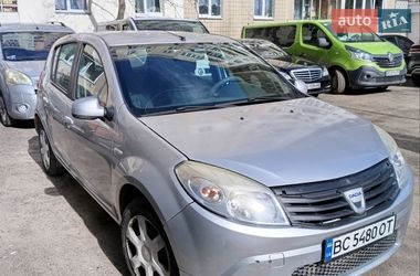 Хетчбек Dacia Sandero 2009 в Львові