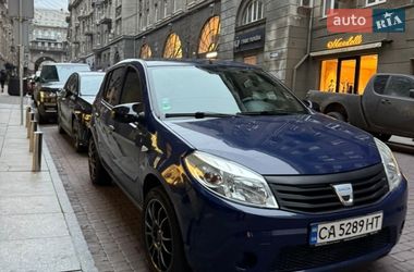 Хэтчбек Dacia Sandero 2009 в Киеве