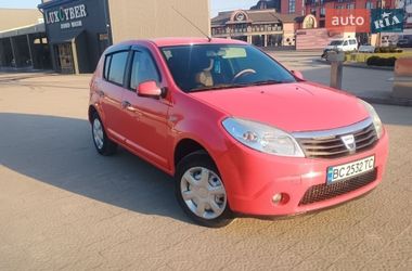 Хэтчбек Dacia Sandero 2009 в Дрогобыче
