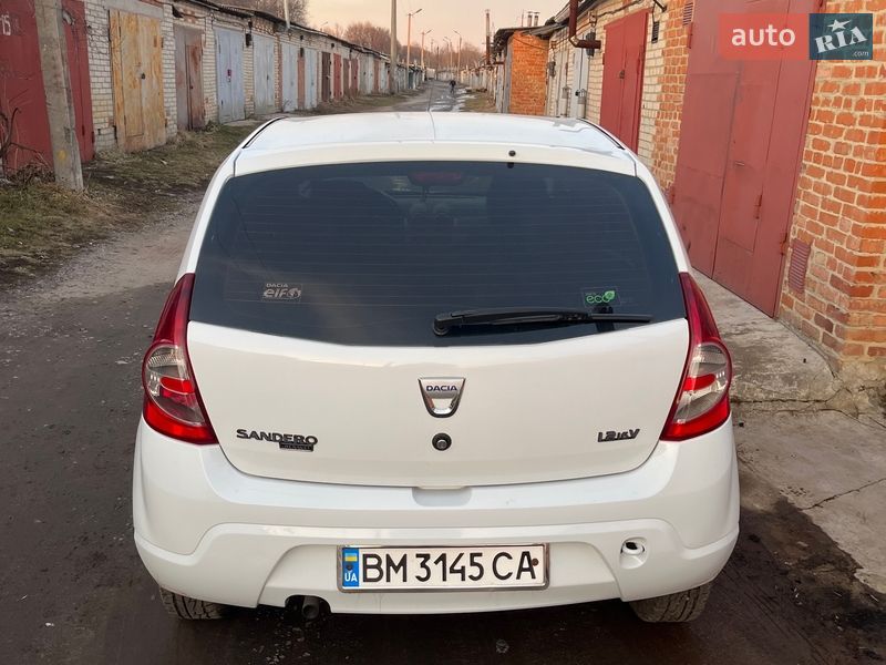 Хэтчбек Dacia Sandero 2009 в Сумах
