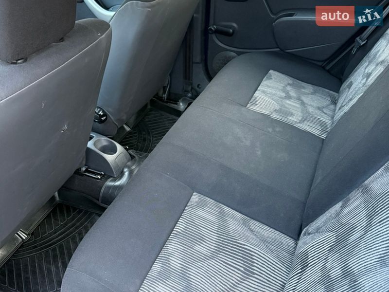 Хэтчбек Dacia Sandero 2009 в Кременчуге