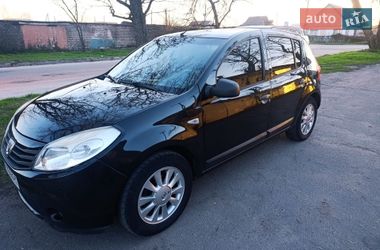 Хэтчбек Dacia Sandero 2009 в Каменском