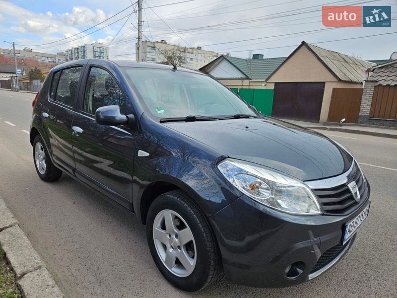 Хэтчбек Dacia Sandero 2009 в Виннице фото 2 Хэтчбек Dacia Sandero 2009 в Виннице
