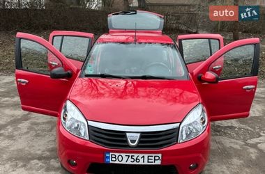 Хэтчбек Dacia Sandero 2009 в Тернополе