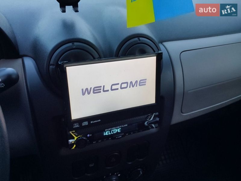 Хэтчбек Dacia Sandero 2009 в Шептицькому фото 11 Хэтчбек Dacia Sandero 2009 в Шептицькому