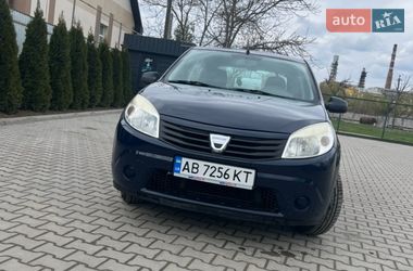 Хетчбек Dacia Sandero 2010 в Вінниці