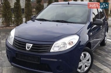 Хетчбек Dacia Sandero 2009 в Івано-Франківську