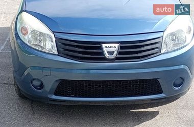 Хетчбек Dacia Sandero 2009 в Запоріжжі