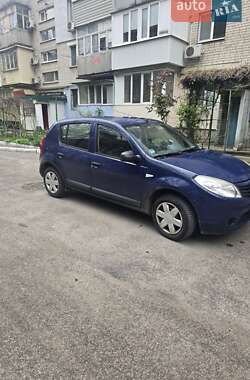 Хетчбек Dacia Sandero 2009 в Миколаєві