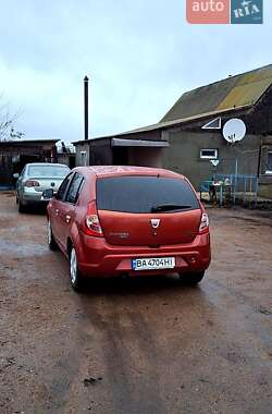 Хетчбек Dacia Sandero 2009 в Кропивницькому