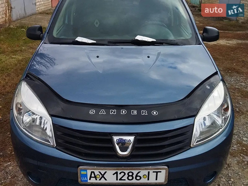 Dacia Sandero 2011