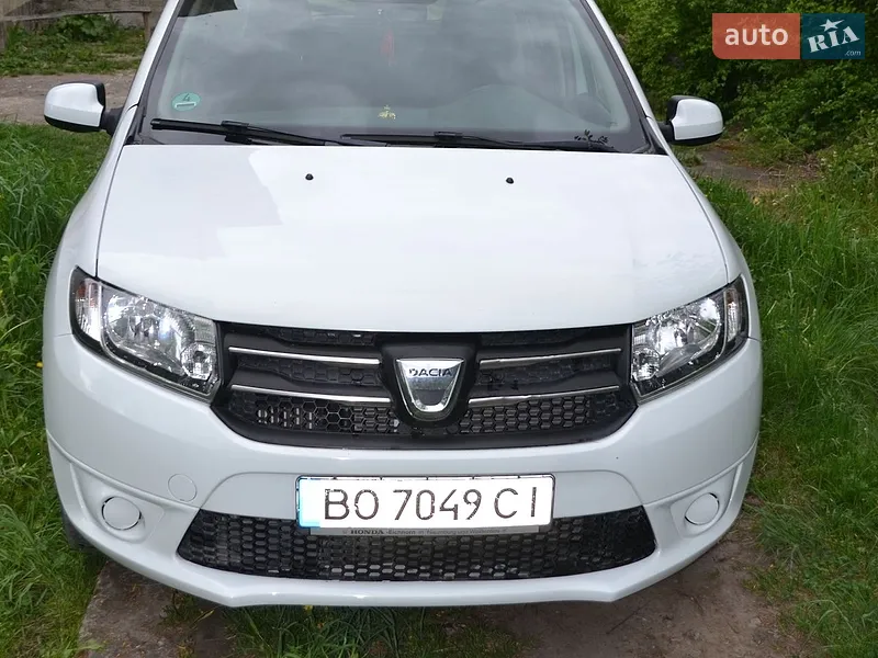 Dacia Sandero 2015