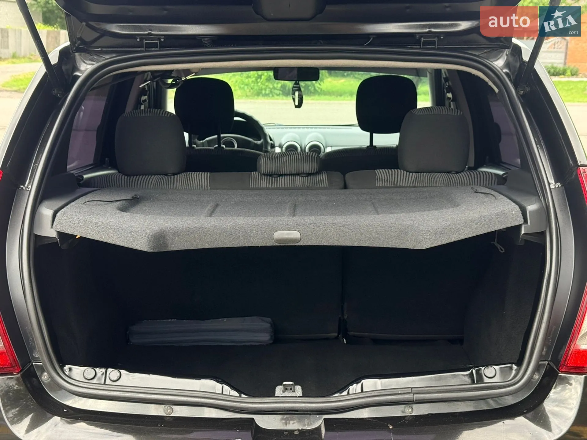 2011 Dacia Sandero - мініатюра 32