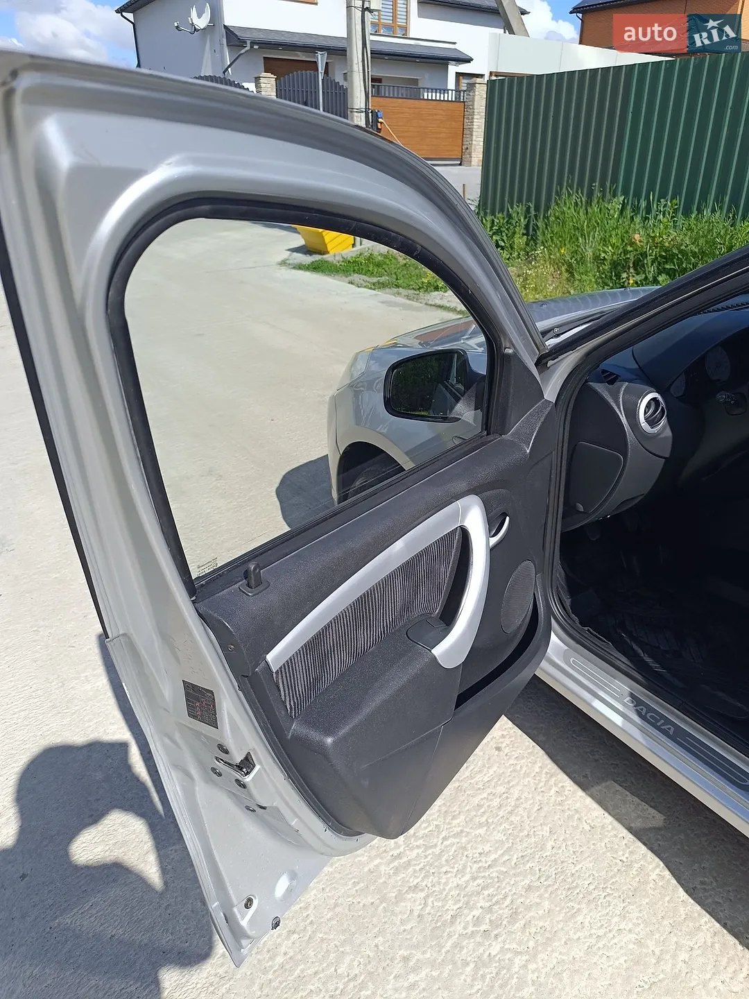 2010 Dacia Sandero - мініатюра 25