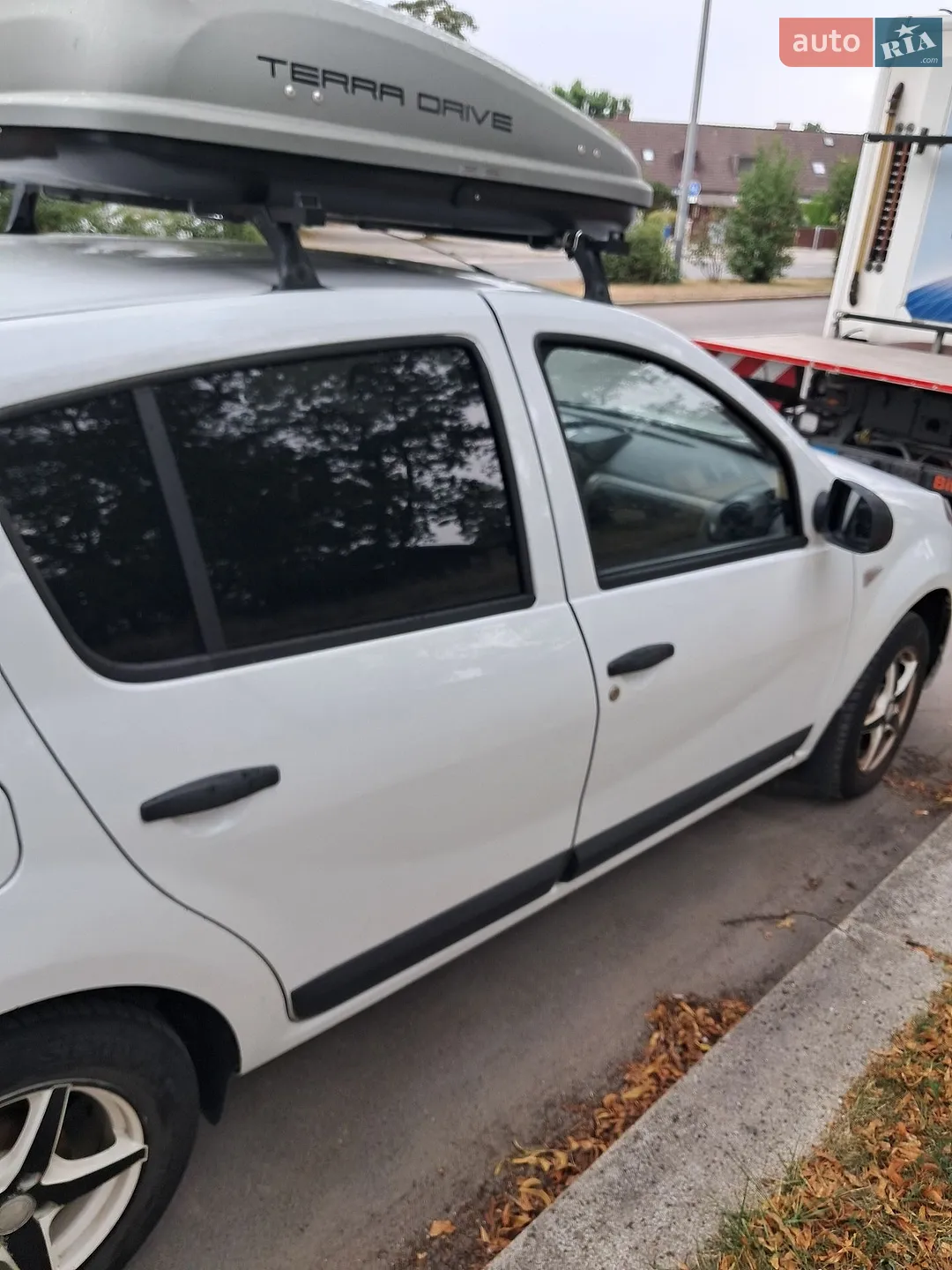 2010 Dacia Sandero - мініатюра 3