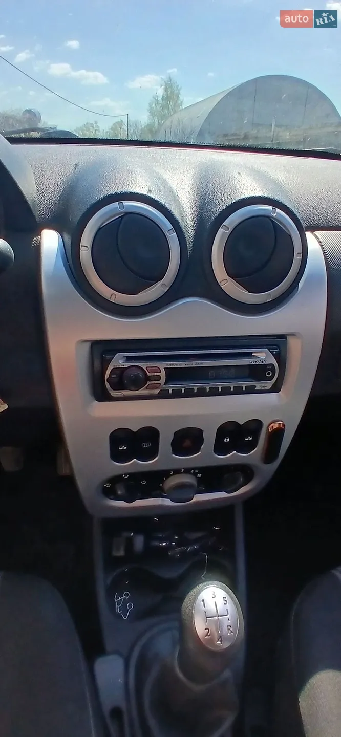2010 Dacia Sandero - мініатюра 8