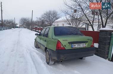 Хэтчбек Dacia Solenza 2004 в Остроге