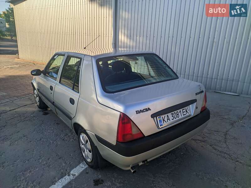 Седан Dacia Solenza 2003 в Киеве