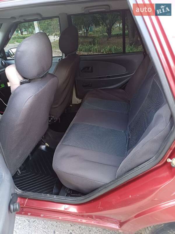 Седан Dacia Solenza 2004 в Богодухове