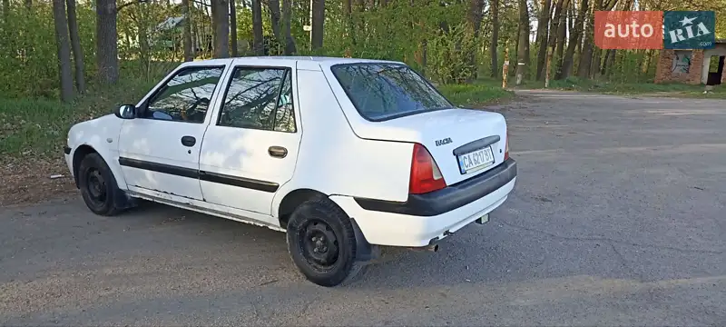 Dacia Solenza 2004