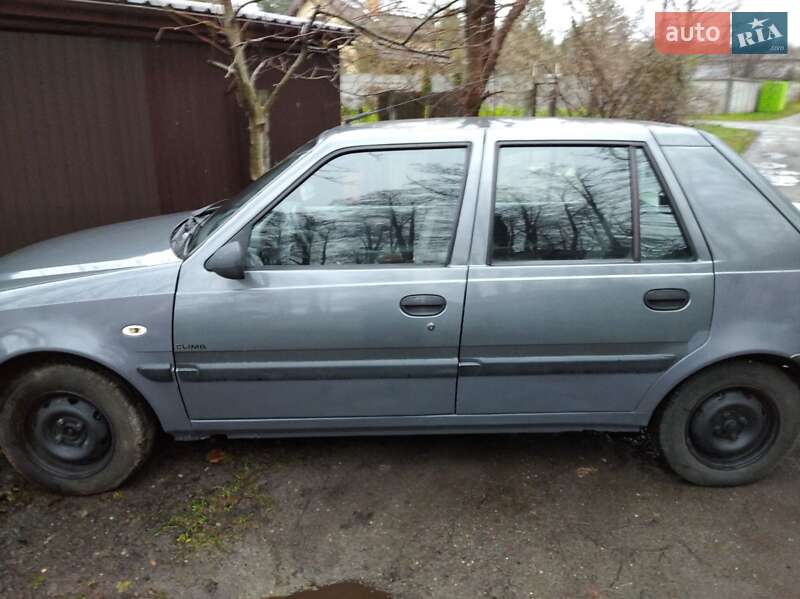 Седан Dacia Solenza 2004 в Киеве фото 2 Седан Dacia Solenza 2004 в Киеве