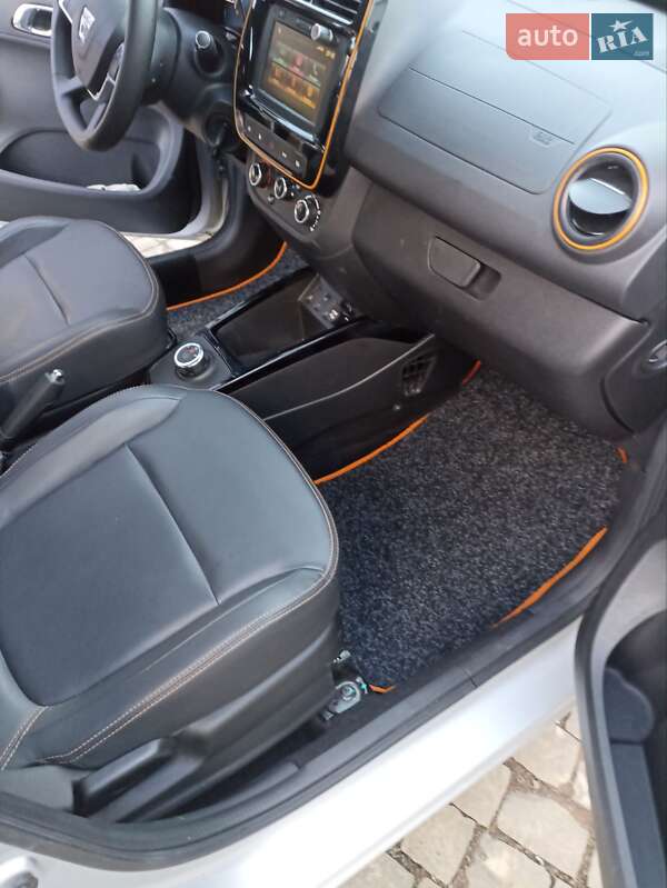 Позашляховик / Кросовер Dacia Spring 2021 в Мукачевому