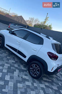 Внедорожник / Кроссовер Dacia Spring 2022 в 