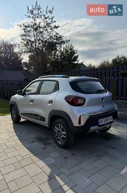 Внедорожник / Кроссовер Dacia Spring 2020 в 