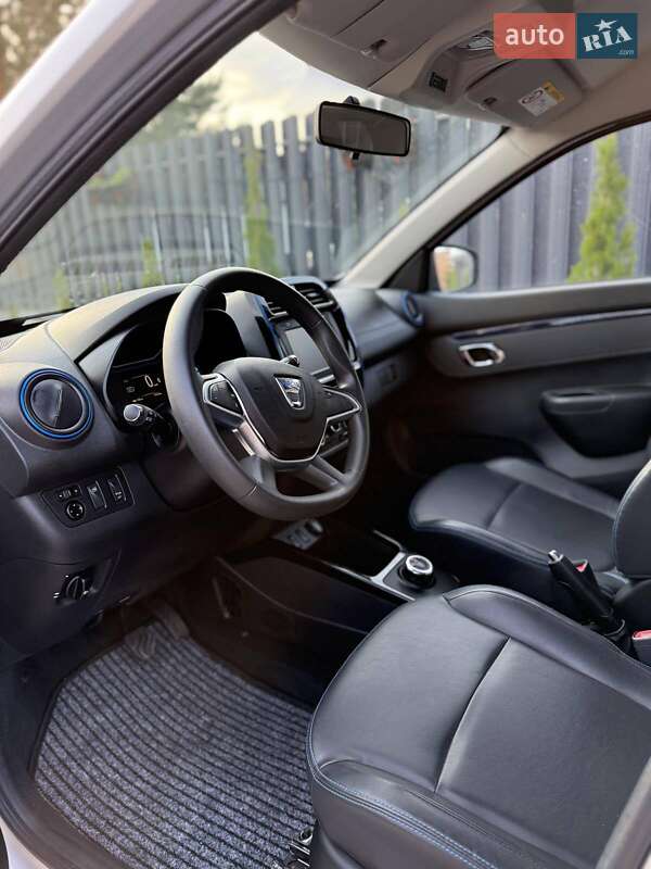 Позашляховик / Кросовер Dacia Spring 2020 в Рівному