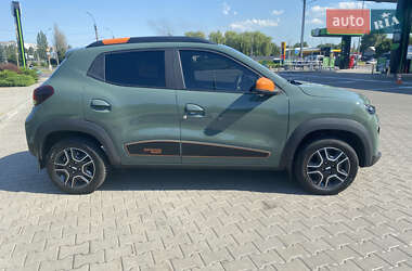 Позашляховик / Кросовер Dacia Spring 2022 в 