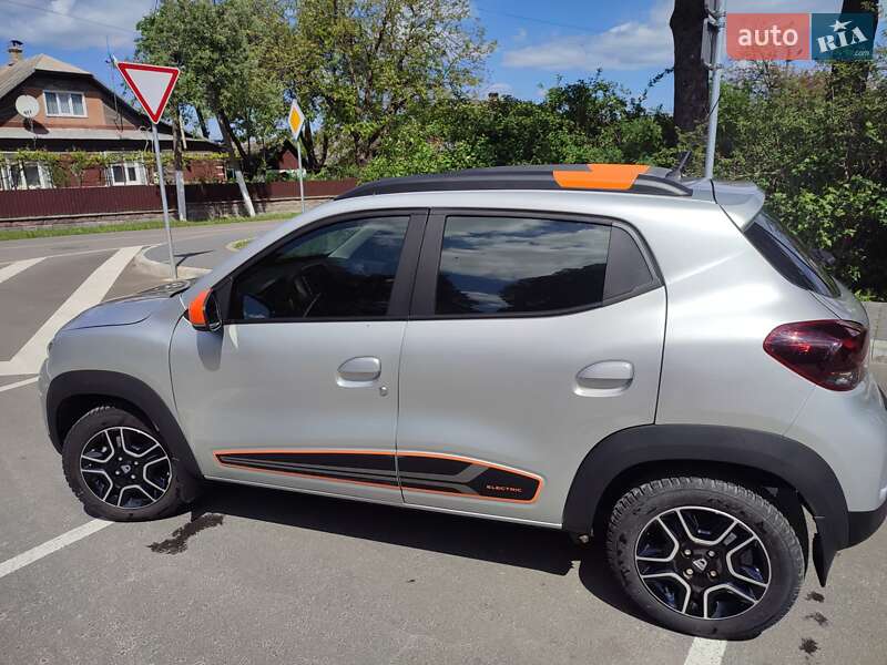 Позашляховик / Кросовер Dacia Spring 2021 в Дубні