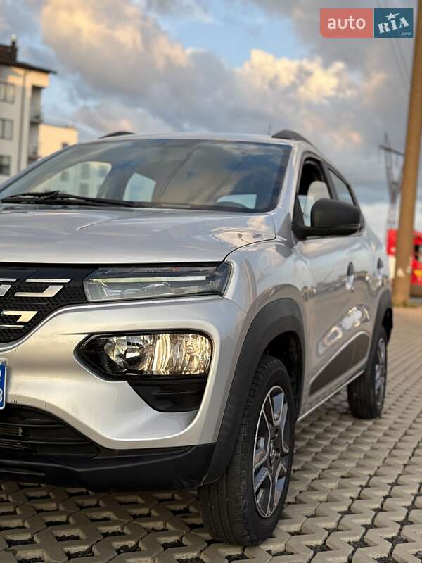 Позашляховик / Кросовер Dacia Spring 2021 в Луцьку