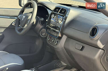 Позашляховик / Кросовер Dacia Spring 2022 в 