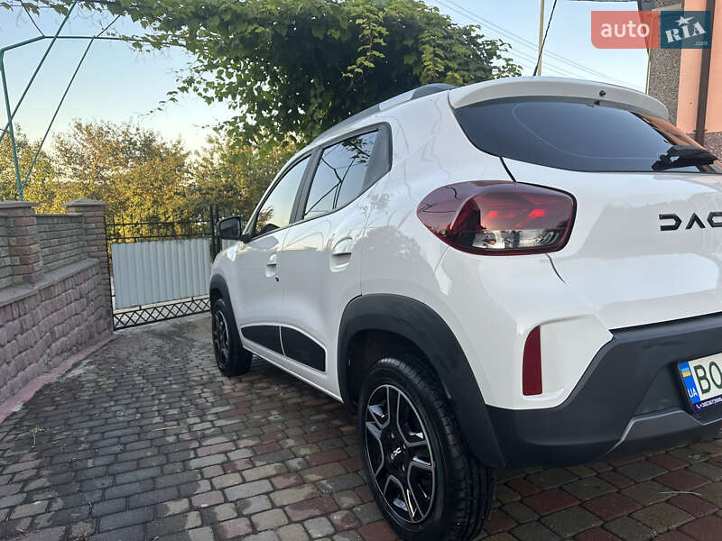 Позашляховик / Кросовер Dacia Spring 2023 в Кременці