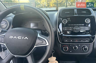 Позашляховик / Кросовер Dacia Spring 2023 в 