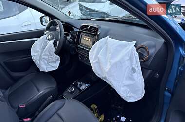 Позашляховик / Кросовер Dacia Spring 2021 в 