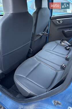 Позашляховик / Кросовер Dacia Spring 2021 в 