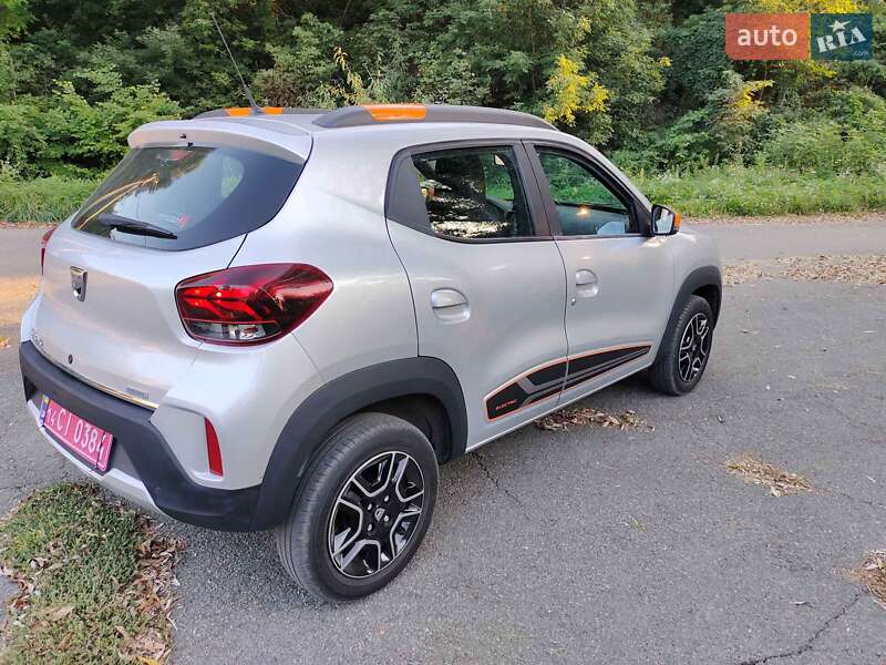 Позашляховик / Кросовер Dacia Spring 2022 в Києві