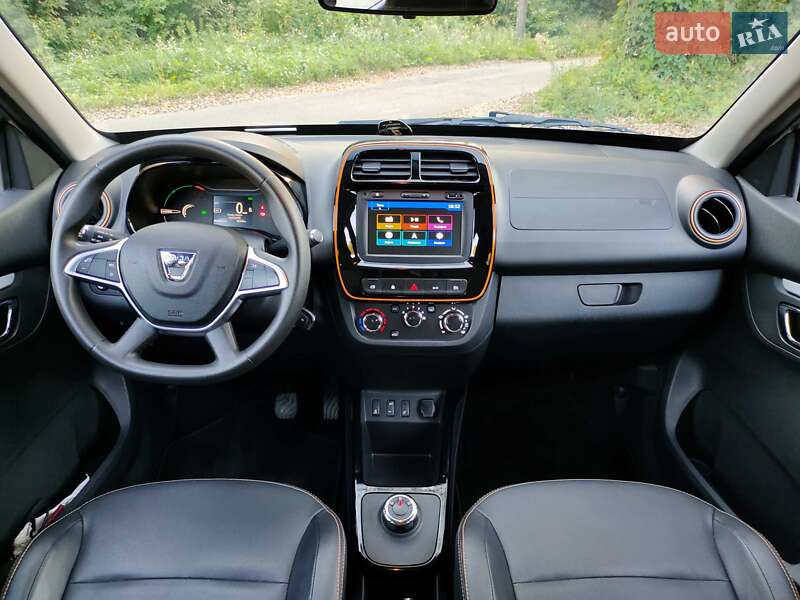Позашляховик / Кросовер Dacia Spring 2022 в Києві