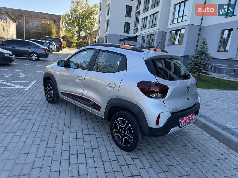 Позашляховик / Кросовер Dacia Spring 2022 в Дубні