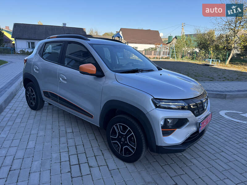 Позашляховик / Кросовер Dacia Spring 2022 в Дубні