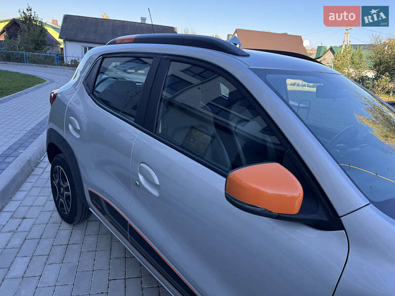 Позашляховик / Кросовер Dacia Spring 2022 в Дубні
