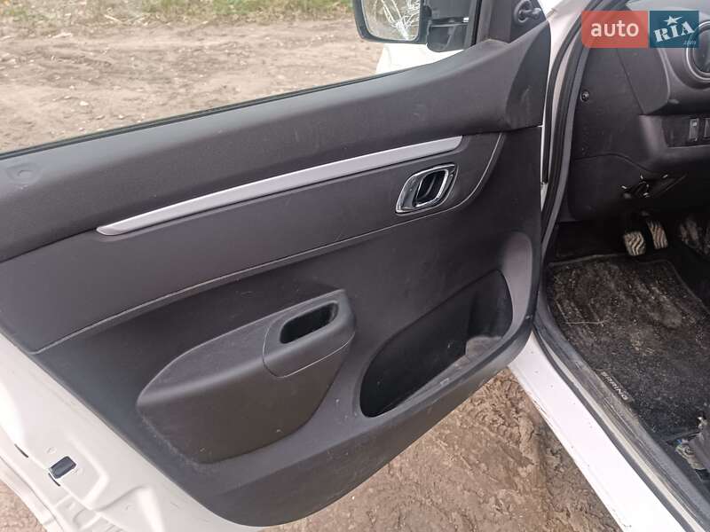 Позашляховик / Кросовер Dacia Spring 2023 в Дубні