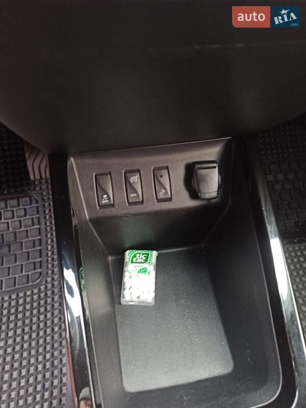 Позашляховик / Кросовер Dacia Spring 2022 в Житомирі фото 15 Позашляховик / Кросовер Dacia Spring 2022 в Житомирі