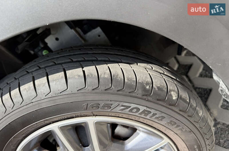 Внедорожник / Кроссовер Dacia Spring 2020 в Киеве