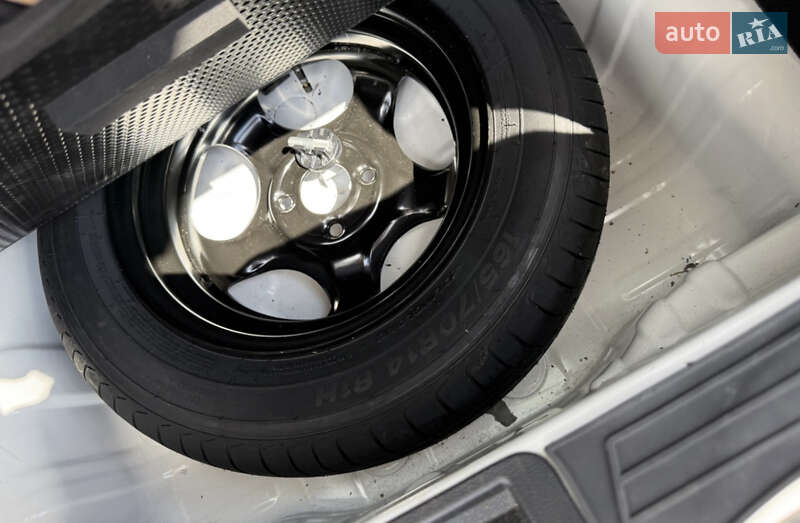 Внедорожник / Кроссовер Dacia Spring 2020 в Киеве