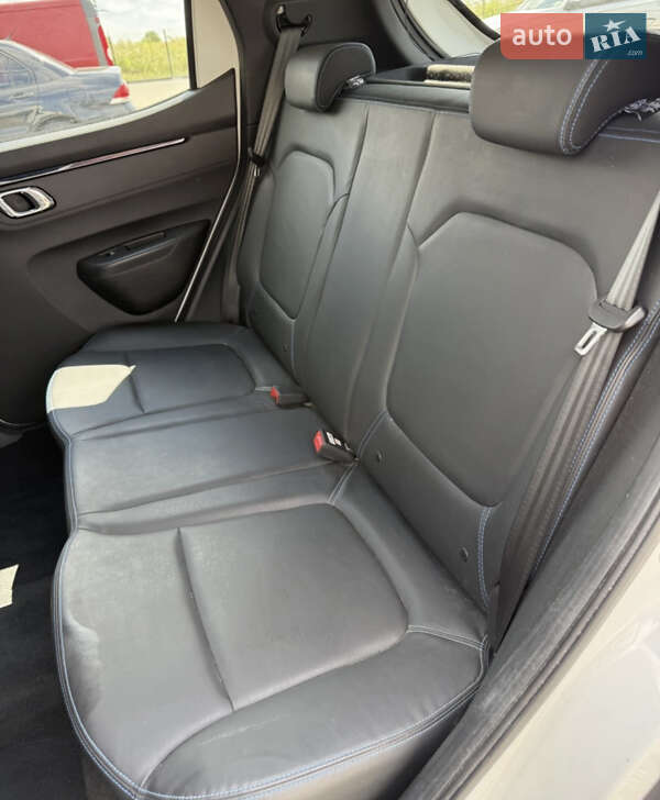 Внедорожник / Кроссовер Dacia Spring 2020 в Киеве