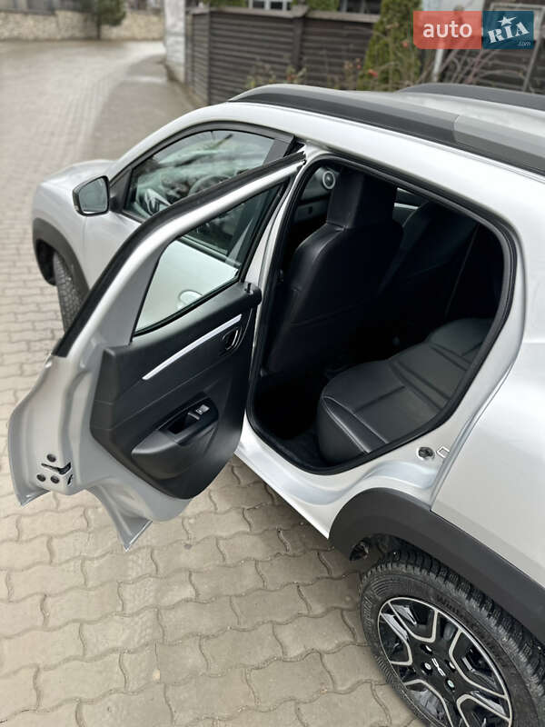 Внедорожник / Кроссовер Dacia Spring 2023 в Тернополе