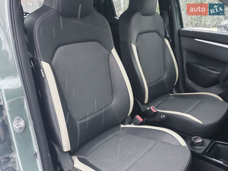 Позашляховик / Кросовер Dacia Spring 2023 в Києві