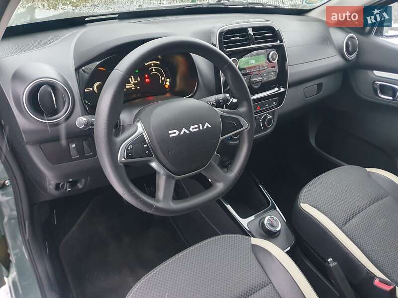 Позашляховик / Кросовер Dacia Spring 2023 в Києві
